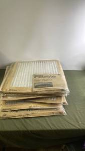 lot 130 image: Set of 8 Filtrete 20x20x1 Basic Pleated Air Filters