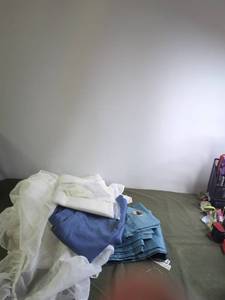lot 161 image: Assorted Curtain stuff