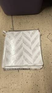 lot 185 image: Set of Retro Peel & Stick Vinyl Floor Tiles, 10-Pack, White Chevron Pattern