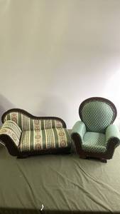 lot 186 image: Miniature Vintage Upholstered Doll Chair and Chaise Lounge Set