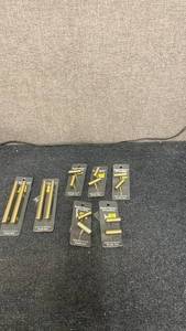 lot 200 image: 2 - Set of 6 Better Homes & Gardens Brass Knob and Pull Sets