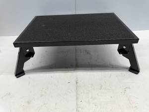 lot 146 image: FOLDING RV STEP