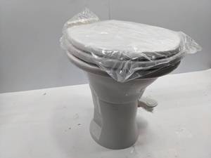 lot 39 image: RV TOILET