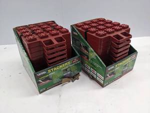lot 48 image: VALTERRA STACKERS