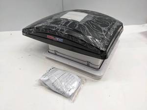 lot 54 image: MAXXFAN DELUXE RV EXHAUST FAN