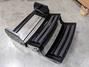 lot 61 image: RV STEPS (2 STEP)