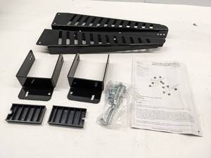 lot 90 image: CARGO SUPPORT ARMS
