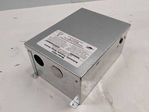 lot 111 image: TRANSFER RELAY SWITCH
