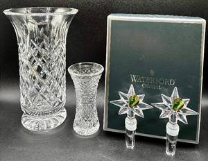 lot 70 image: Waterford Crystal Bundle - Pair of Congratulation Stopper, Glendare () Bud Vase and Lismore () Footed Flower Vase