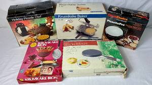 lot 104 image: Speciality Cookie & Crepe Collection - Krumkake, Pizzelle and Crepe Maker