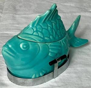 lot 58 image: Bauer Chicken of the Sea Tuna Salad Server with Holder
