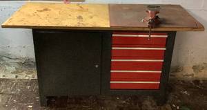 lot 12 image: 5 Drawer Plus Storage Compartment Workbench