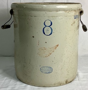 lot 18 image: Vintage Red Wing Union Stoneware 8 Gallon Crock
