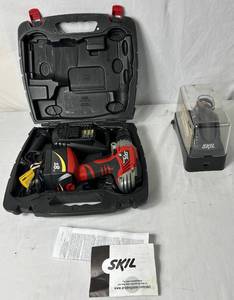 lot 30 image: SKIL 18 volt Cordless Drill and Screwdriver 3.6V with Owners Manual and Handle
