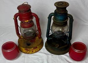 lot 195 image: Vintage Lanterns Bundle - Antique Dietz Little Giant and Dietz No. 100 with 2 Red Glass Lanterns