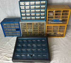 lot 263 image: 6 Small Drawer Hardware Storage Containers