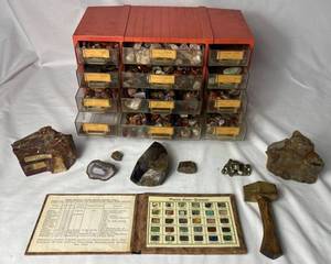 lot 22 image: Rock and Gemstone Collection