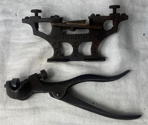 lot 148 image: Antique Simonds Cresent Saw Tool 1899 and Morrill Apex Saw Tool 1902