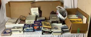 lot 8 image: Commodore 128 Personal Computer Collection