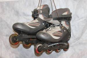 lot 14 image: Salomon Mens Rollerblades Size 12 with Contoured Base