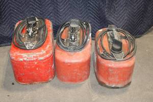 lot 28 image: Set of 3 Vintage Johnson Mile-Master Gasoline Fuel Tanks