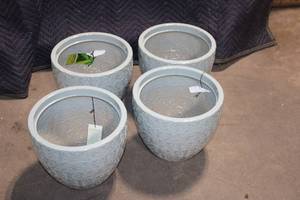 lot 32 image: Set of 4 Light Blue Decorative Planters with Embossed Leaf Design