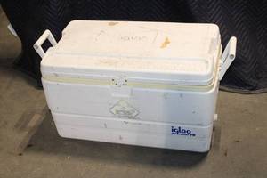 lot 58 image: Used Igloo Legend 70 Qt Cooler with Dual Handles