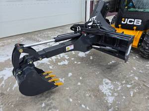 lot 11 image: Landhoner Big Arm Backhoe- Skid Steer Attachment