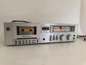 lot 49 image: Vintage Technics RS M205 Cassette Deck Tape Recorder