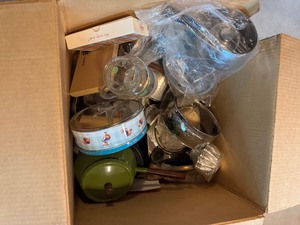 lot 79 image: Box of Vintage