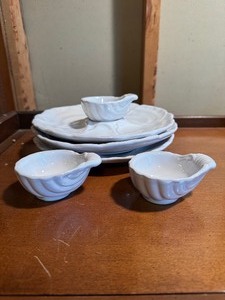 lot 84 image: Italy Porcelain Oyster Dish Set