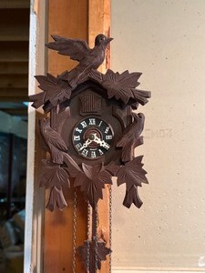 lot 89 image: Black Forest German Made Cuckoo Clock. Walnut Wood