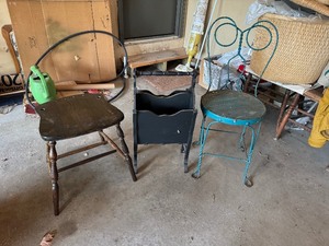 lot 112 image: Vintage Furniture