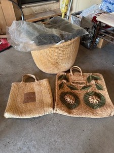 lot 113 image: WovenWicker Items
