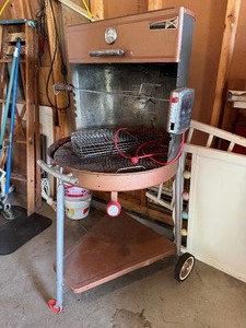 lot 126 image: Montgomery Ward Garden Mark Barbecue Grill