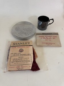 lot 67 image: Vintage Items