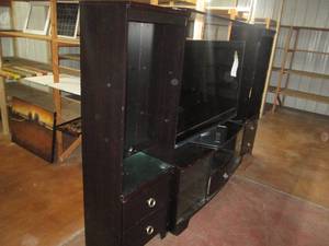 lot 13 image: Dark Cherry Tone 3pc multimedia ent...