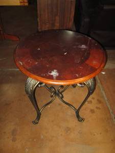 lot 39 image: Decorative Metal framed side table ...