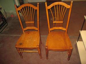 lot 40 image: (2) Vintage hardwood fan-back dinin...