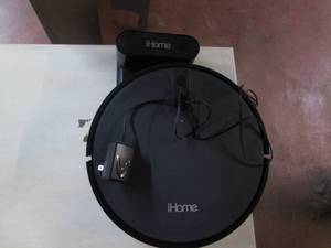 lot 46 image: iHome robotic sweeper with charging...