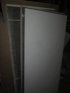 lot 82 image: Bundle of assorted size sheet rock...