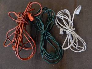 lot 108 image: Set of 3 Extension Cords - Various Sizes