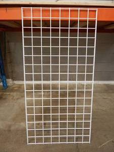 lot 18 image: Set of 3 Gridwall Panels - 2x4 - White