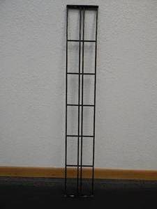 lot 13 image: Set of 4 Small Gridwall Panels - 5.5 x 36 - Black