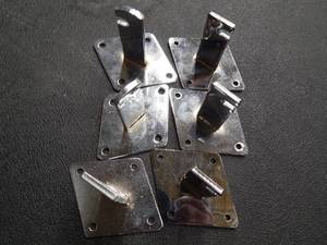 lot 119 image: Set of 6 Gridwall Mounting Brackets - Silver