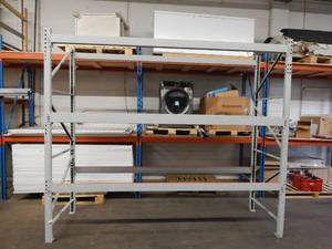 lot 79 image: 1 Section of Pallet Racking - 36 Uprights, 10 Beams - 3 Shelves