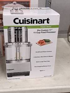 lot 582 image: Cuisinart Classic Series Pro Custom 11-Sup Food Processor DLC- (in original packaging)
