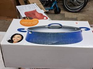 lot 592 image: Rachael Ray Stoneware Covered Pasta Etc Pot Porcelain Nonstick Cookware