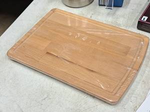 lot 610 image: Cutting Board 10-12x15
