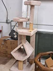 lot 643 image: Cat Tower